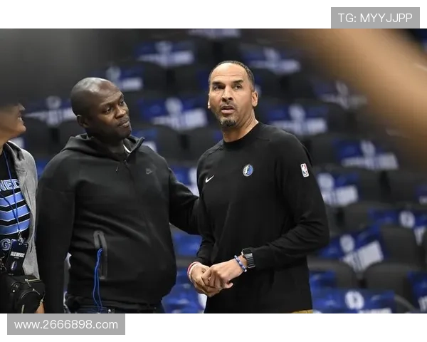 独行侠主场球迷怒吼炒掉哈里森比赛末段不满情绪彻底爆发